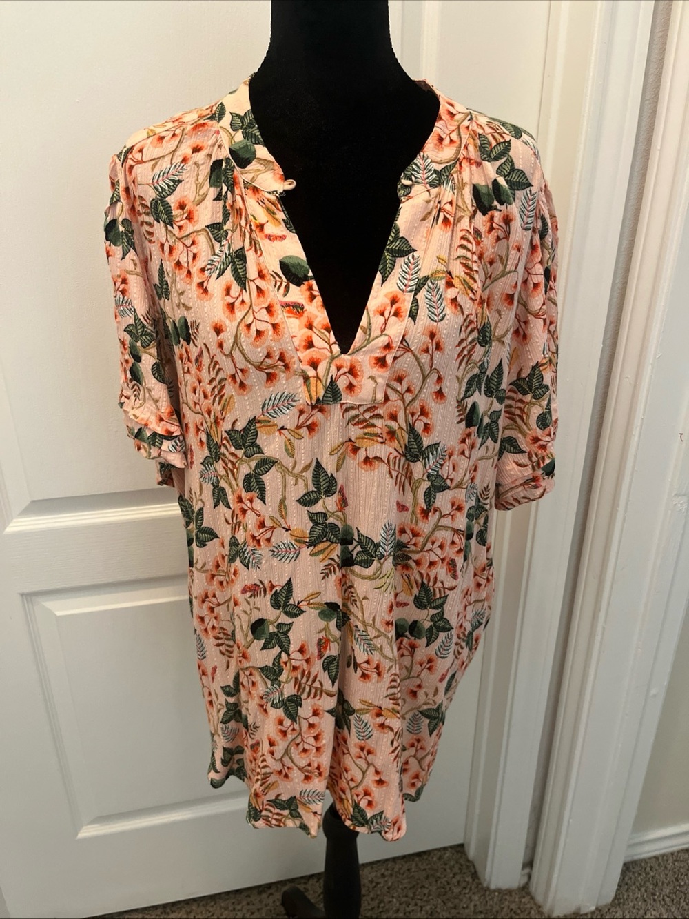 Loft Women's Floral V-Neck Peach Blouse Lightweight Sz XXL